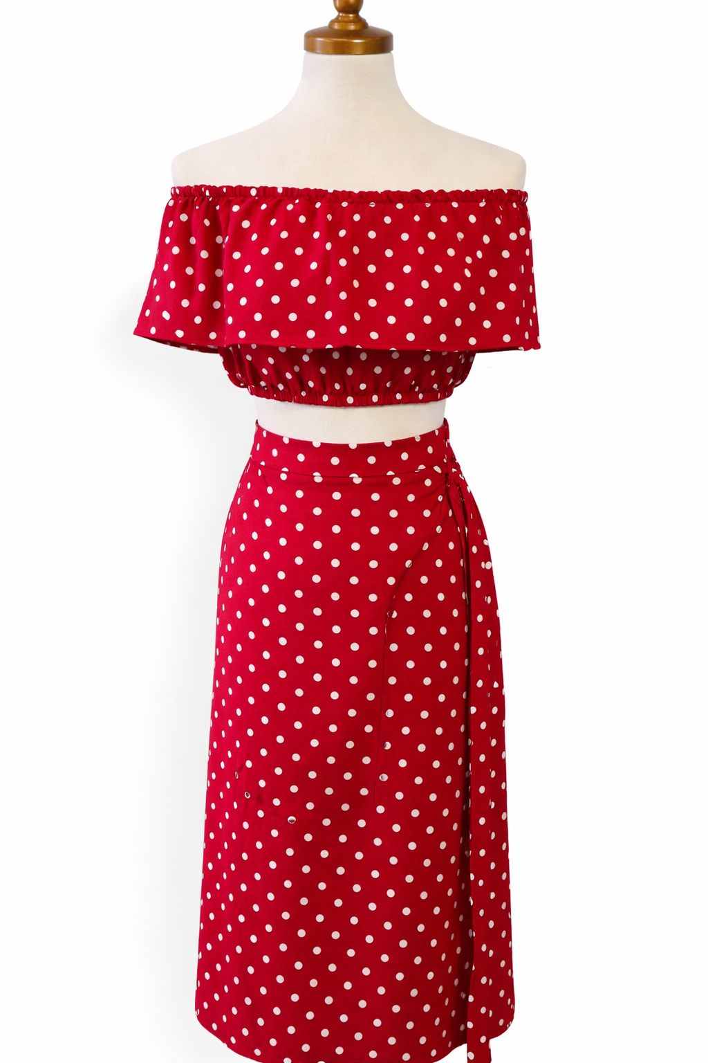 Red polkadots set ❤️